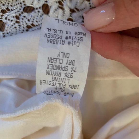 Cream colored lace overlay dress by Sky - Picture 6 of 6